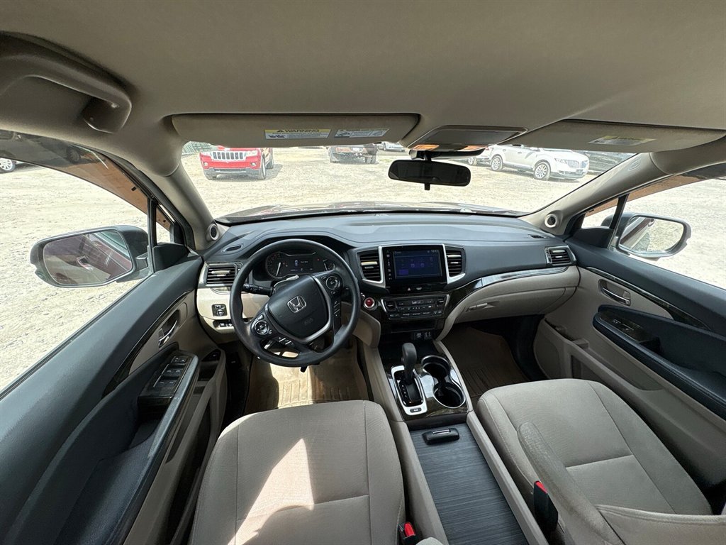 2016 Honda Pilot - $17,975