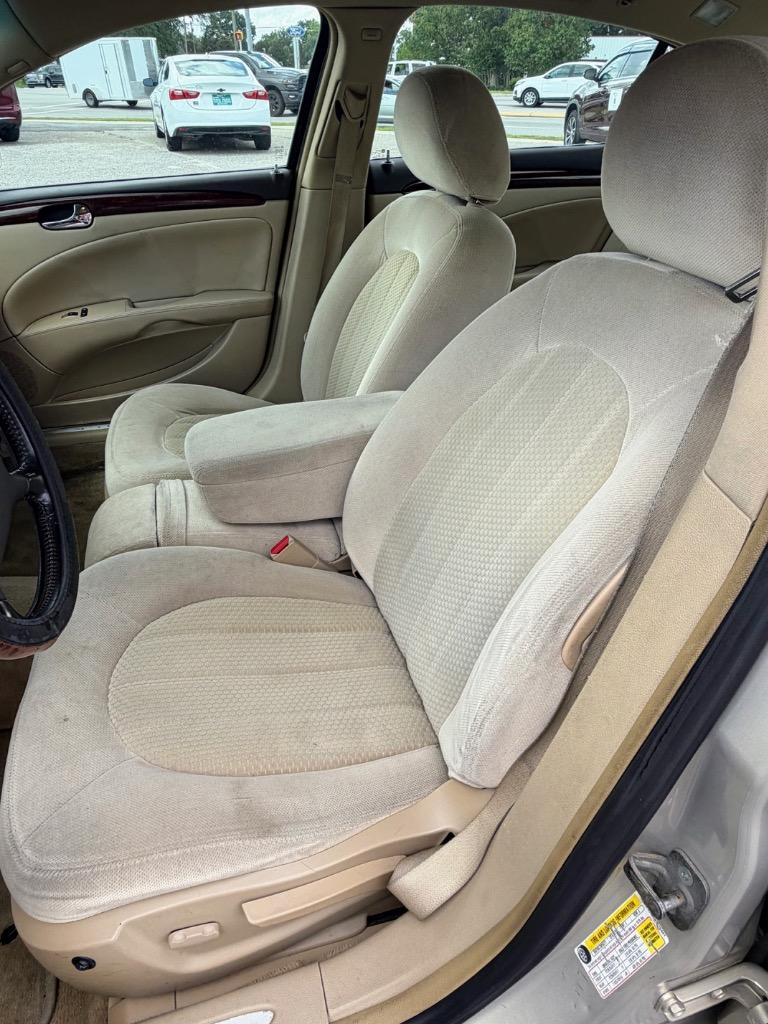 2009 Buick Lucerne - $4,580