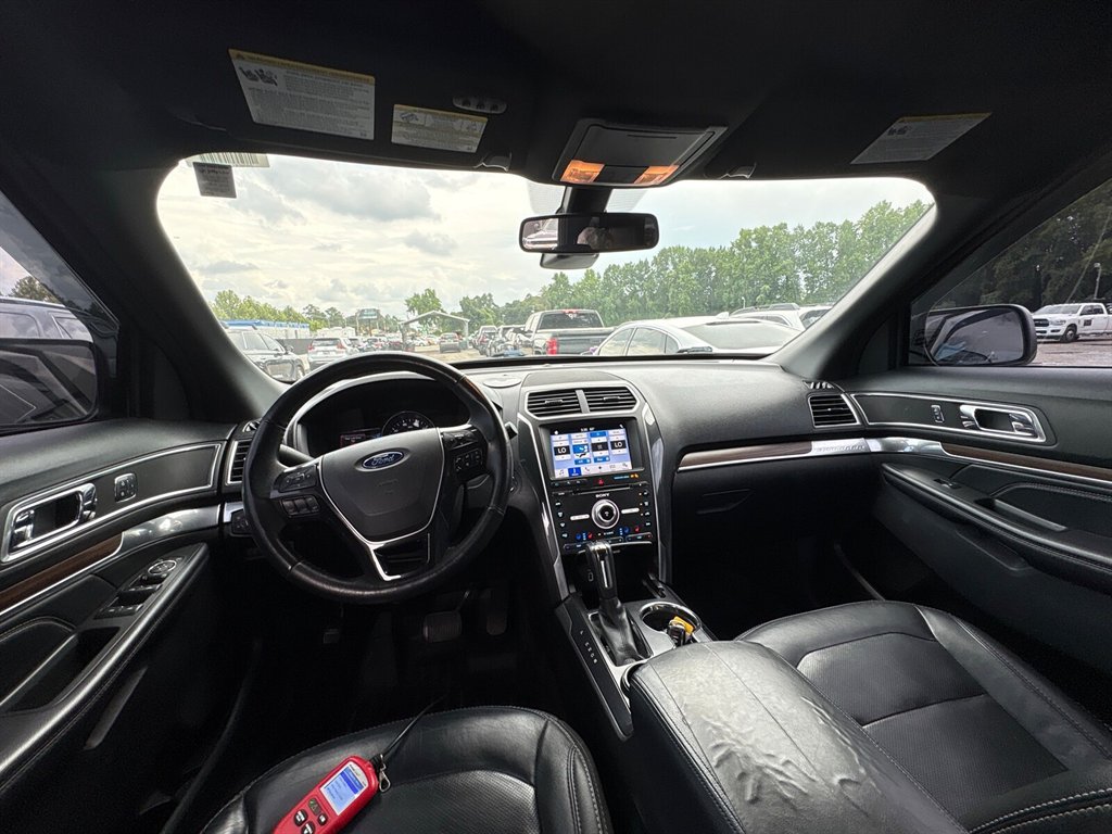 2017 Ford Explorer - $22,015