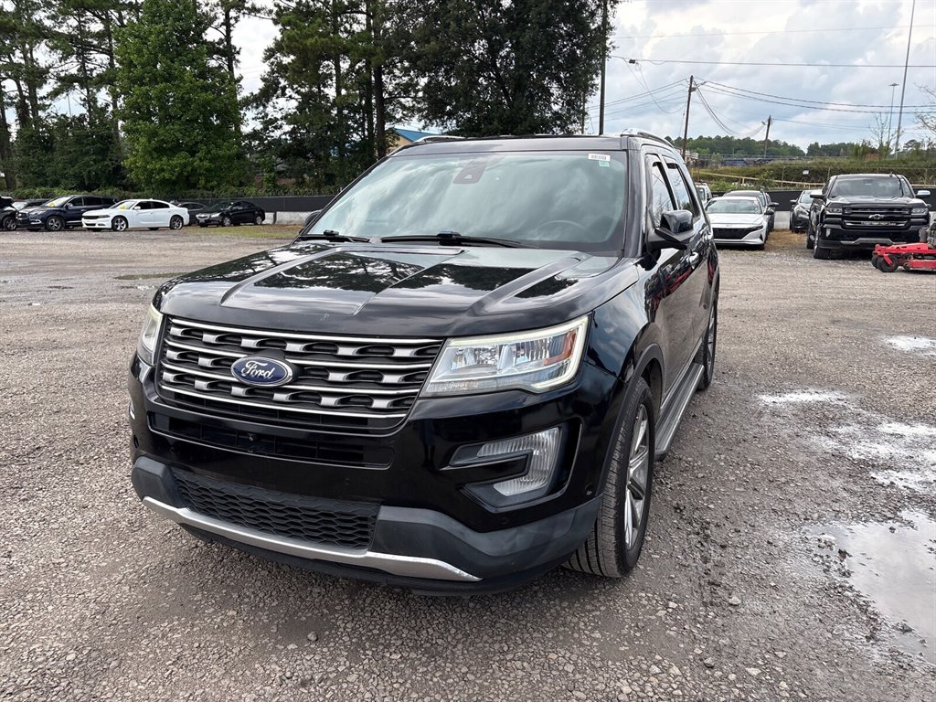 2017 Ford Explorer - $22,015