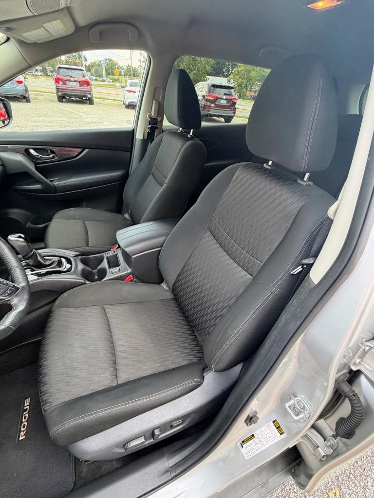 2019 Nissan Rogue - $23,615
