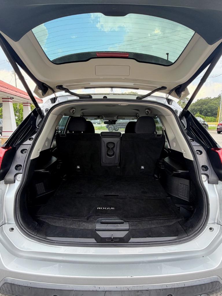 2019 Nissan Rogue - $23,615