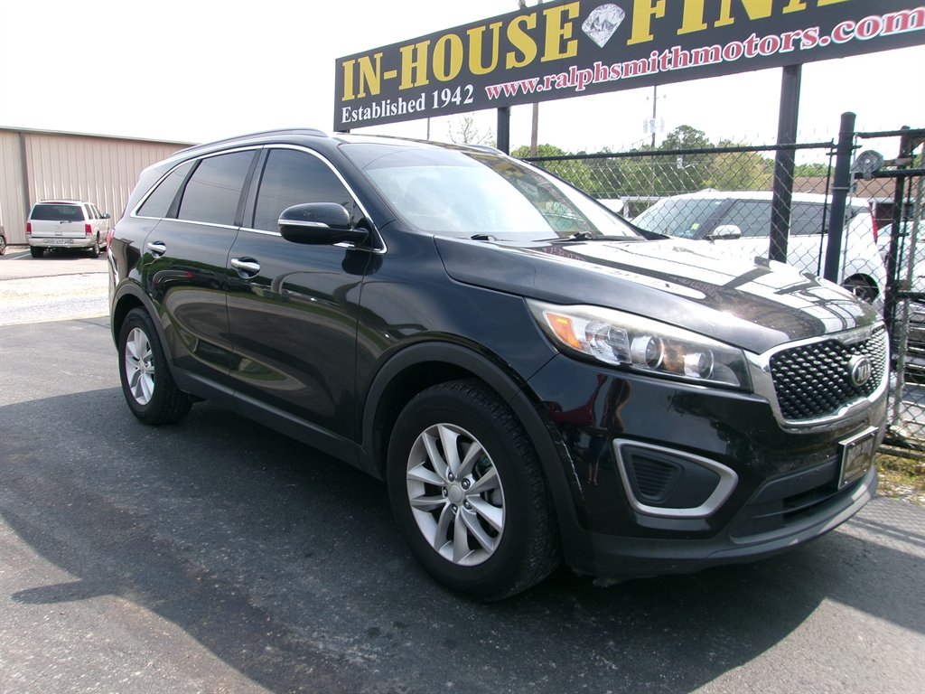 2016 Kia Sorento LX photo