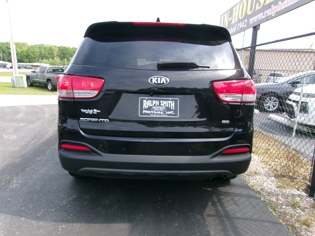 2016 Kia Sorento LX photo