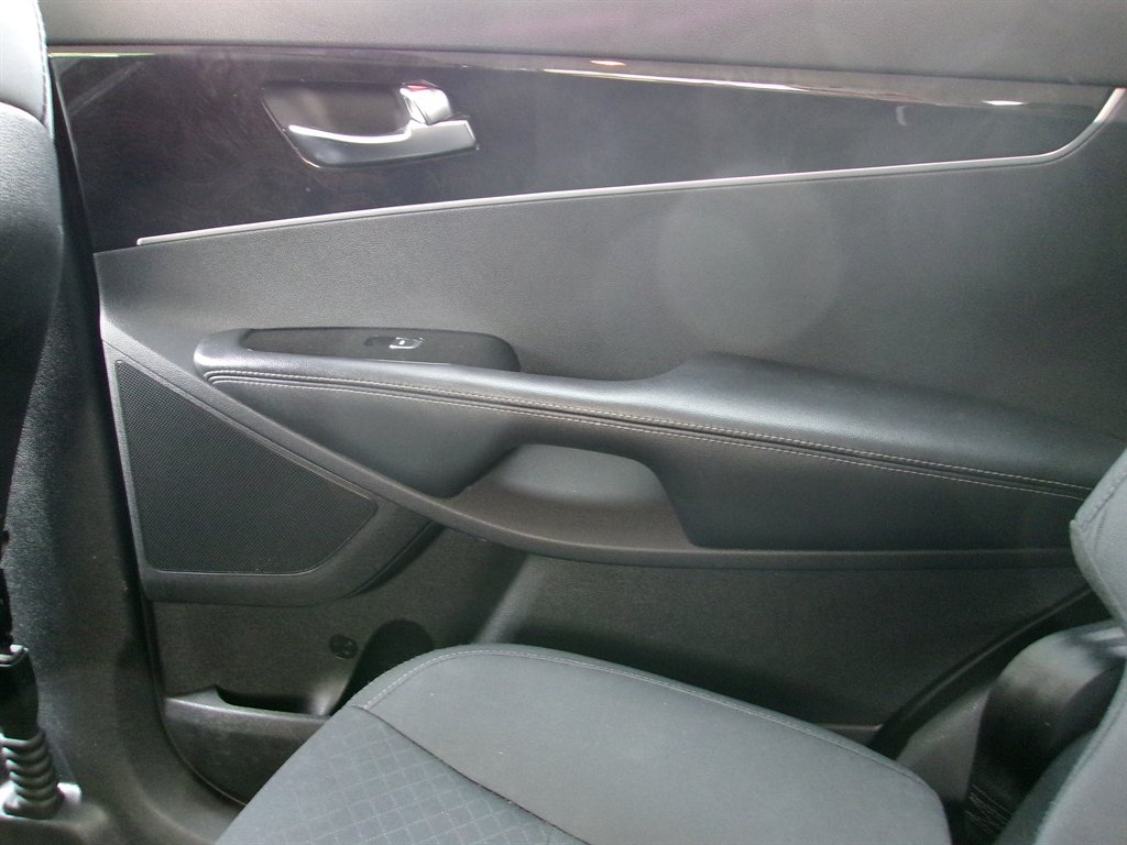2016 Kia Sorento LX photo