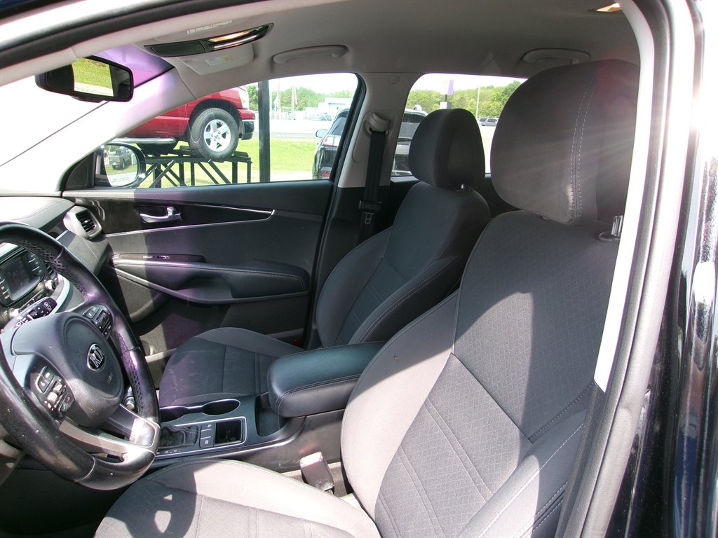 2016 Kia Sorento LX photo