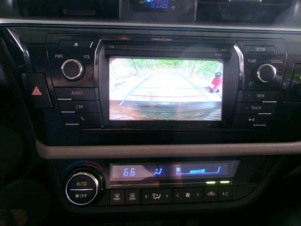 2014 Toyota Corolla L photo