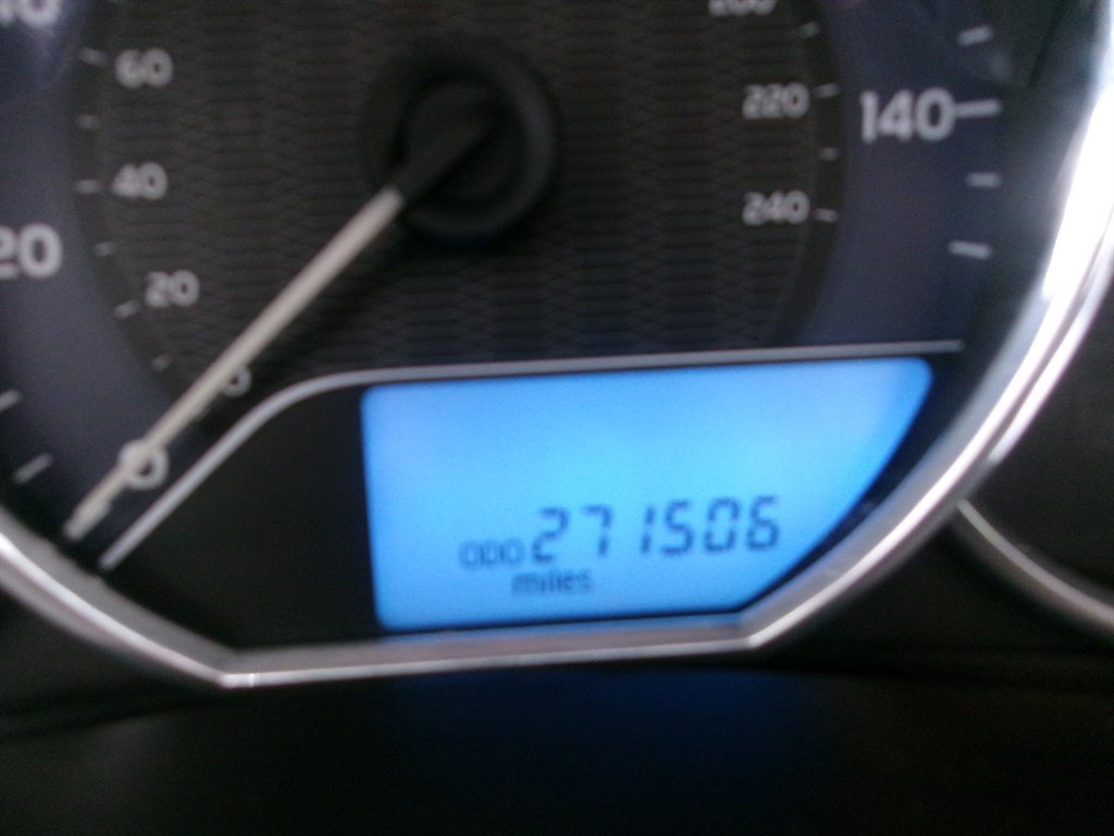 2014 Toyota Corolla L photo