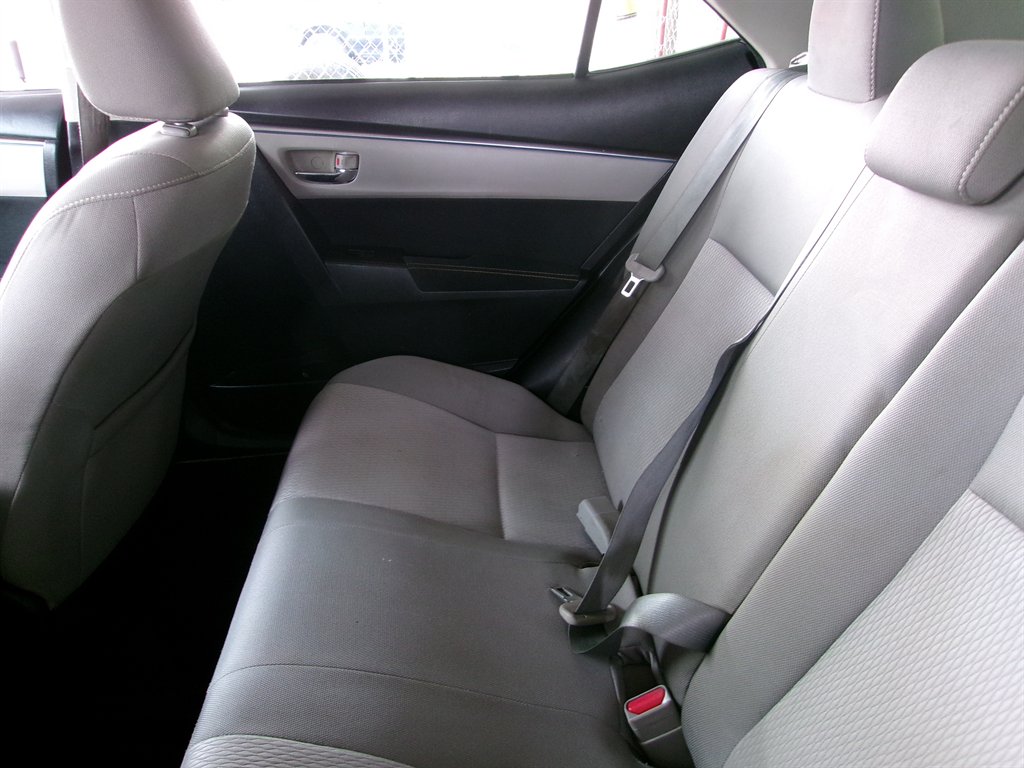 2014 Toyota Corolla L photo