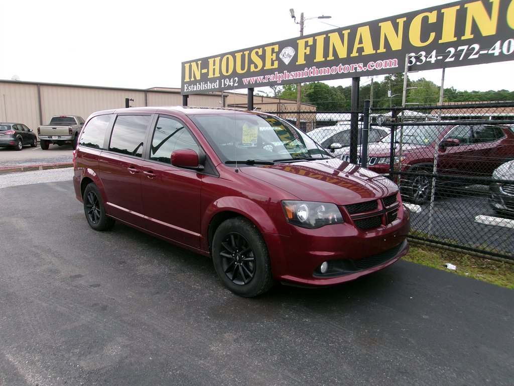 2019 Dodge Grand Caravan - $11,995