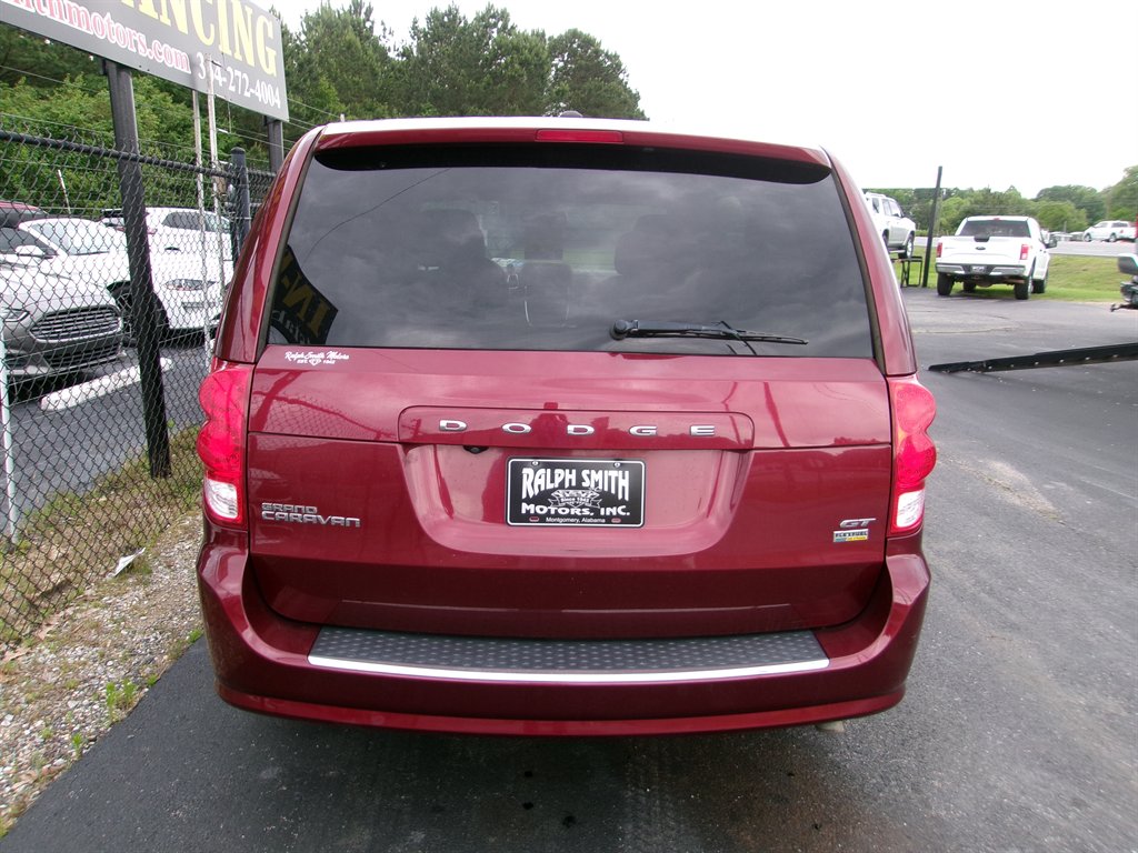2019 Dodge Grand Caravan - $11,995