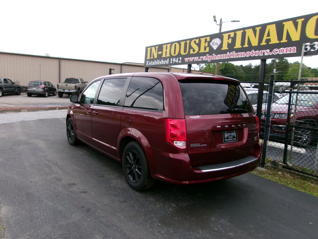 2019 Dodge Grand Caravan - $11,995