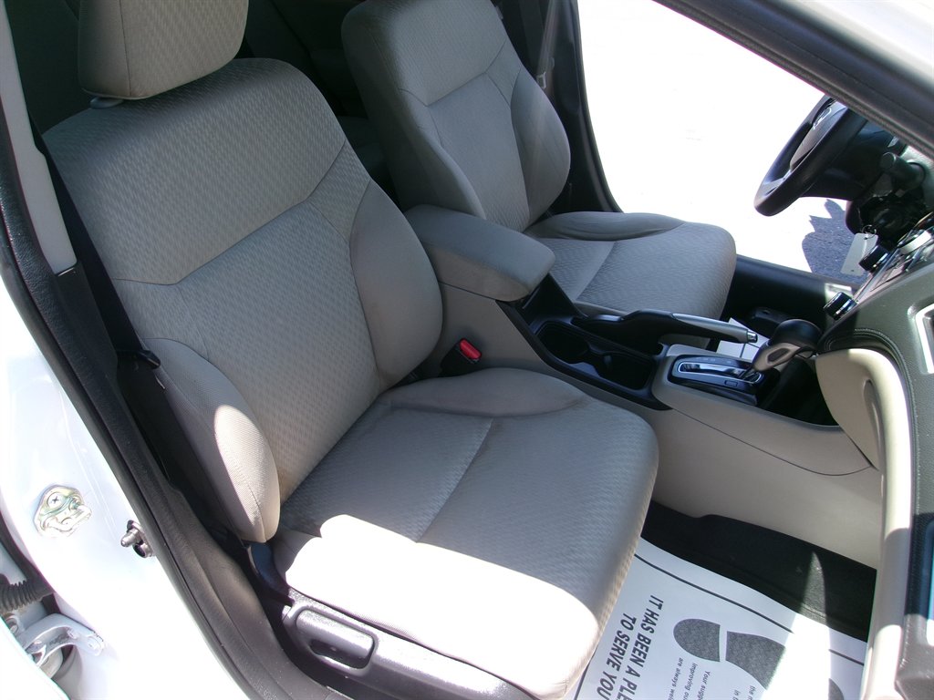 2015 Honda Civic - $12,495