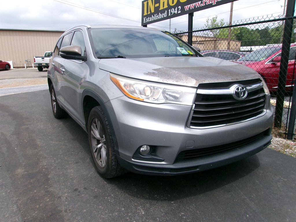 2014 Toyota Highlander XLE photo