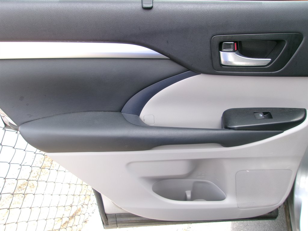 2014 Toyota Highlander XLE photo