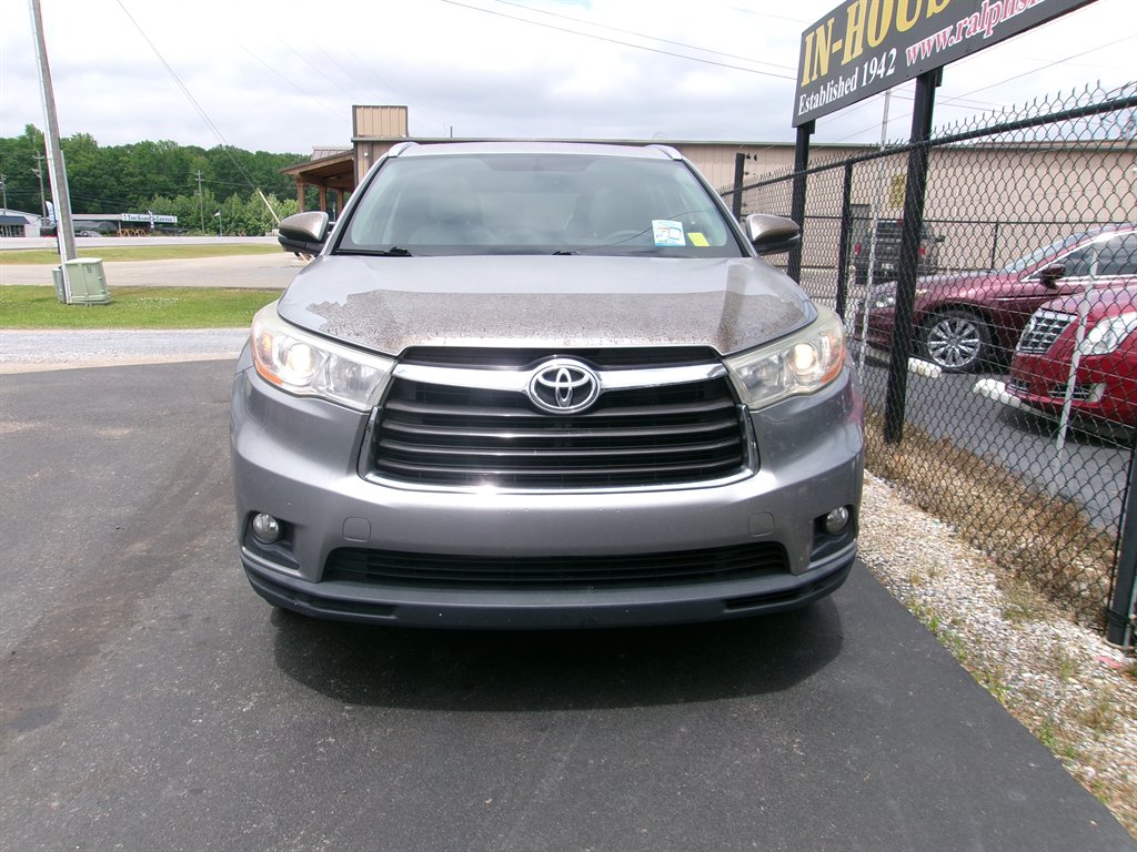 2014 Toyota Highlander XLE photo