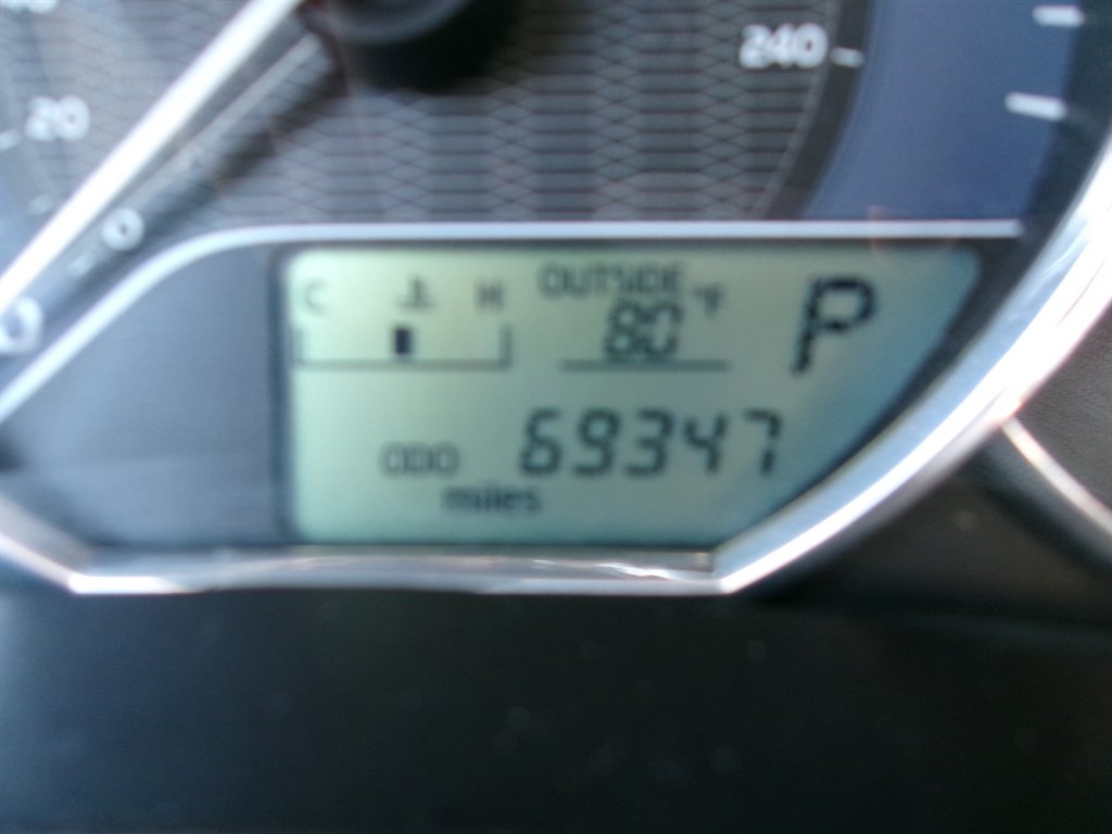 2014 Toyota Corolla - $13,995