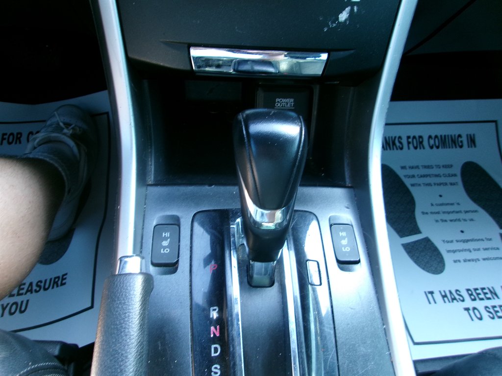 2013 Honda Accord - $7,995
