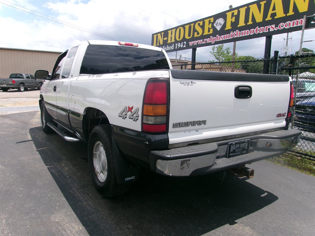 2004 GMC Sierra 1500 Work Truck photo