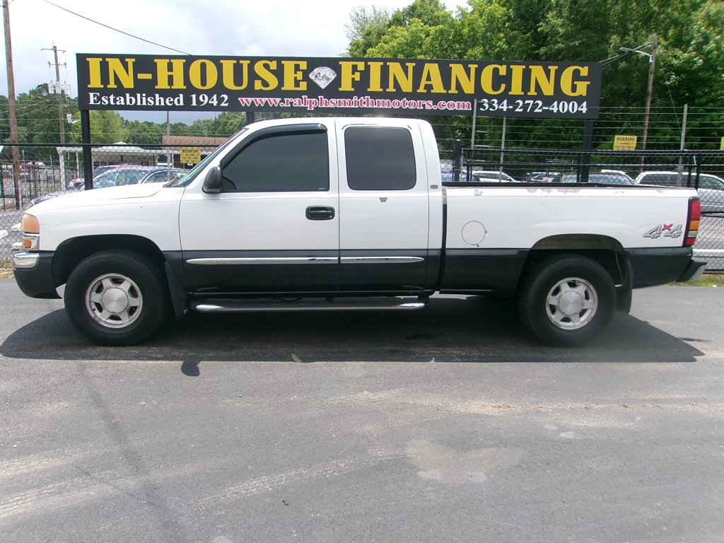 2004 GMC Sierra 1500 Work Truck photo