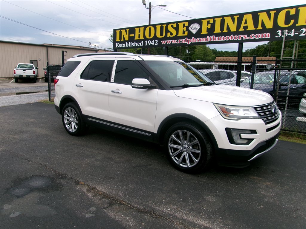 2017 Ford Explorer - $8,995