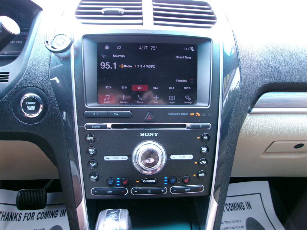 2017 Ford Explorer - $8,995