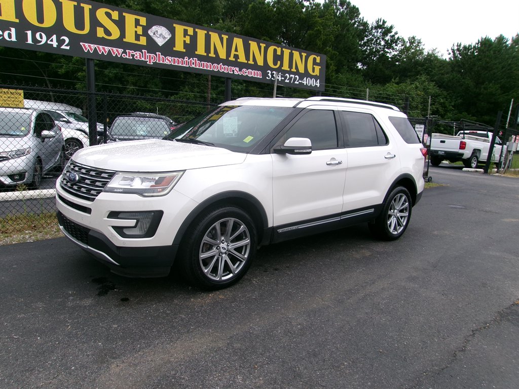 2017 Ford Explorer - $8,995