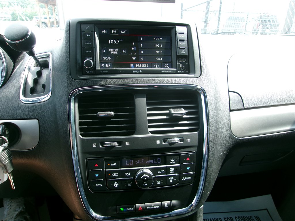 2016 Dodge Grand Caravan - $9,495