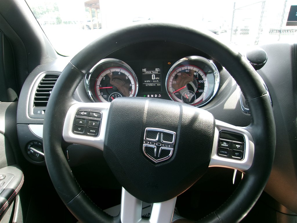 2016 Dodge Grand Caravan - $9,495