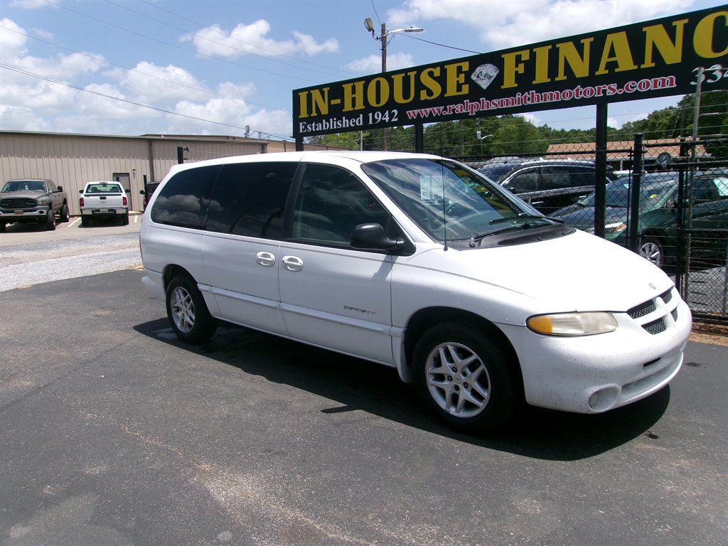 2000 Dodge Grand Caravan - $6,995