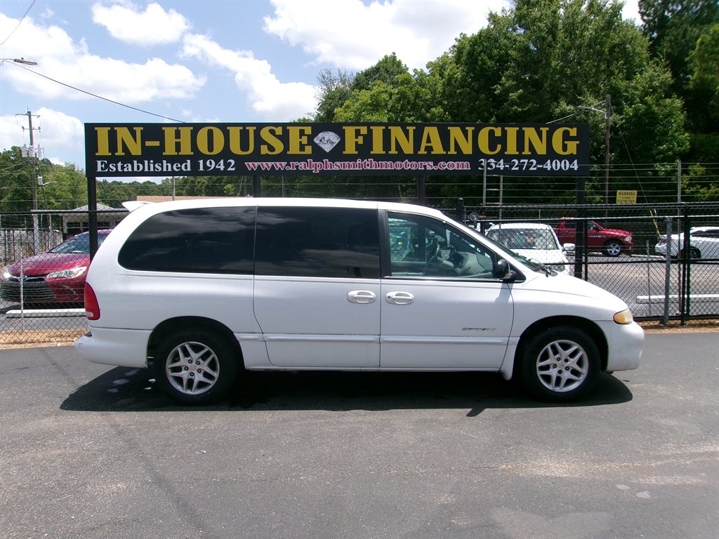2000 Dodge Grand Caravan - $6,995