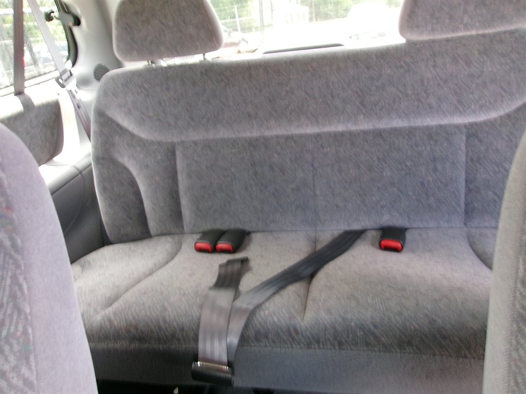 2000 Dodge Grand Caravan - $6,995