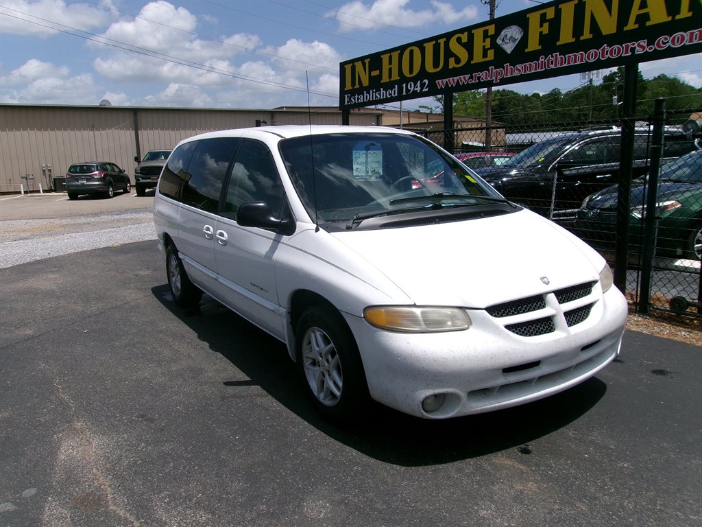 2000 Dodge Grand Caravan - $6,995
