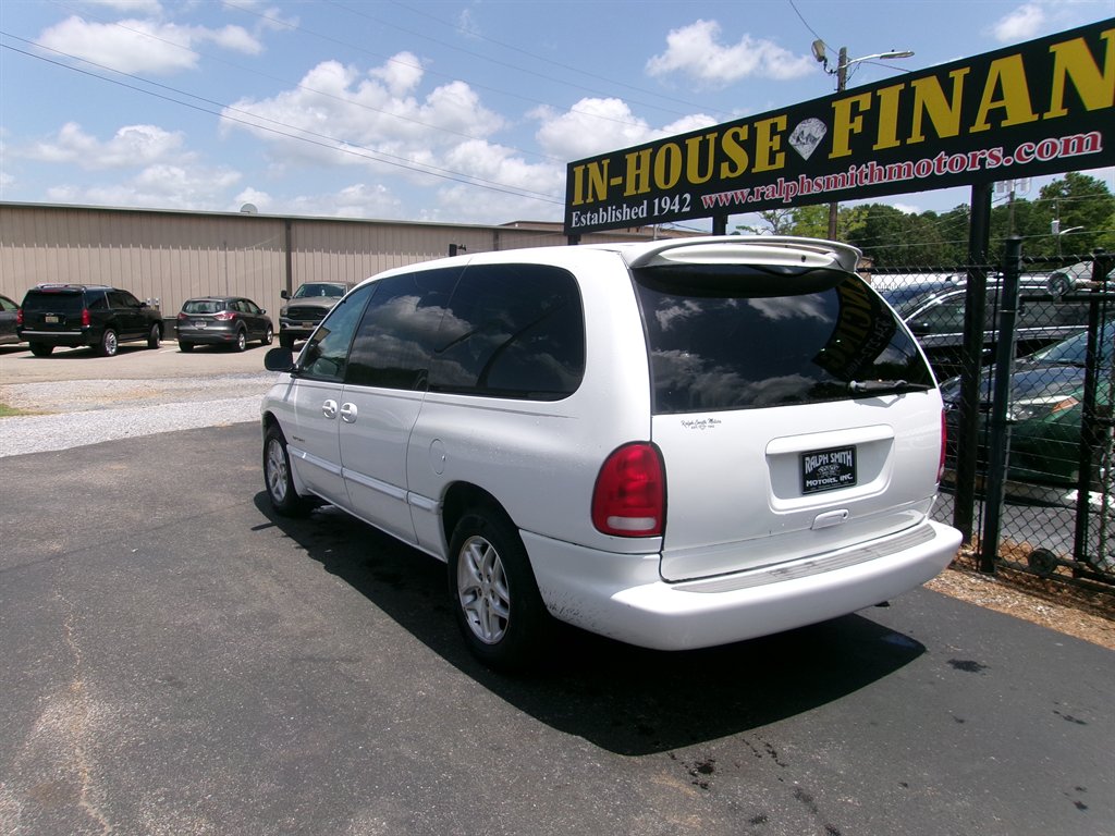 2000 Dodge Grand Caravan - $6,995