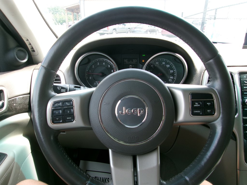 2013 Jeep Cherokee - $9,495