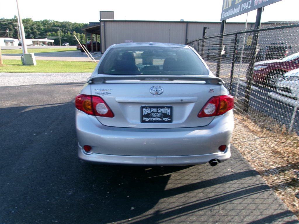 2009 Toyota Corolla - $8,495