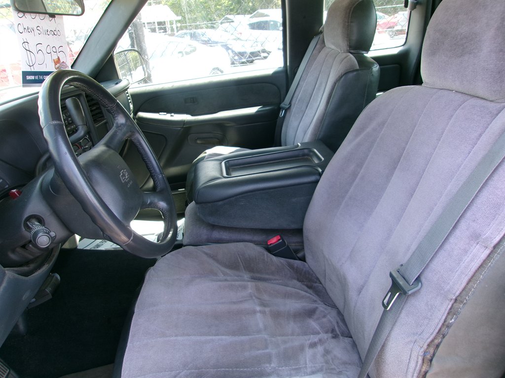 2002 Chevrolet Silverado - $5,995