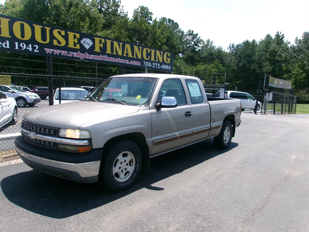 2002 Chevrolet Silverado - $5,995