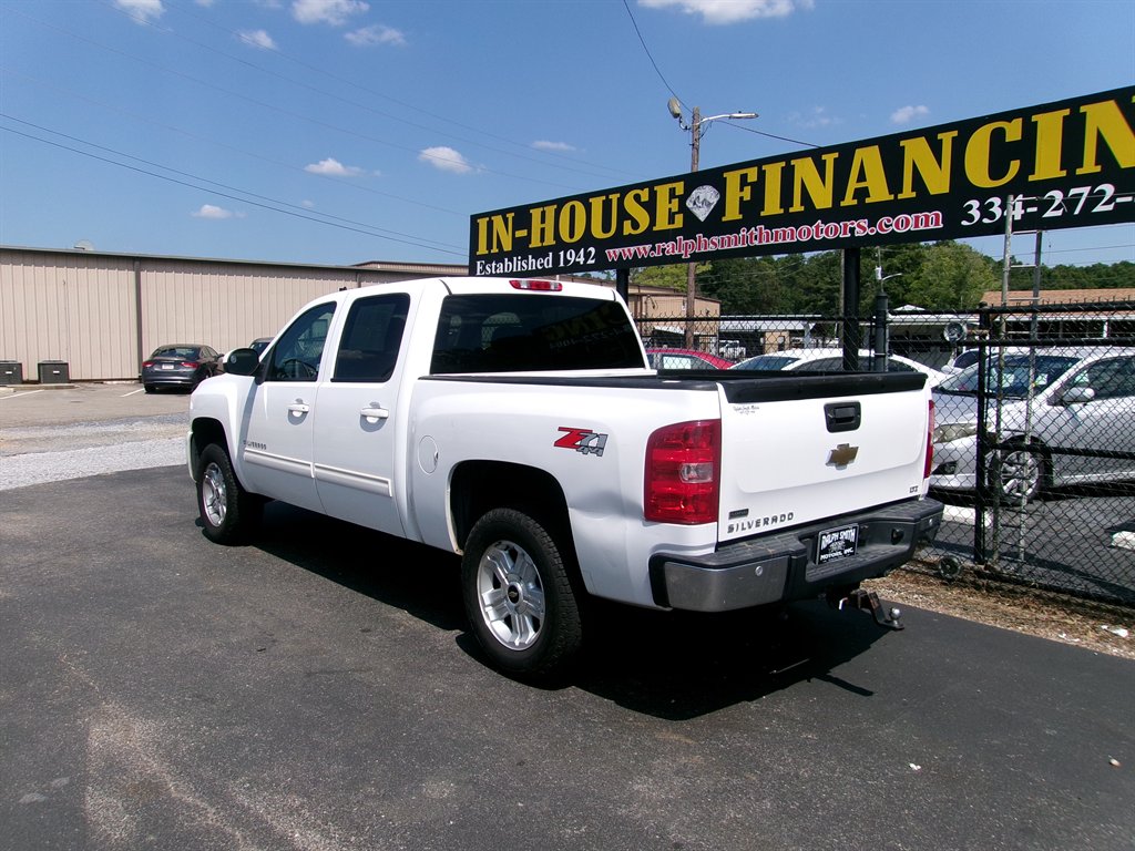 2011 Chevrolet Silverado - $15,995