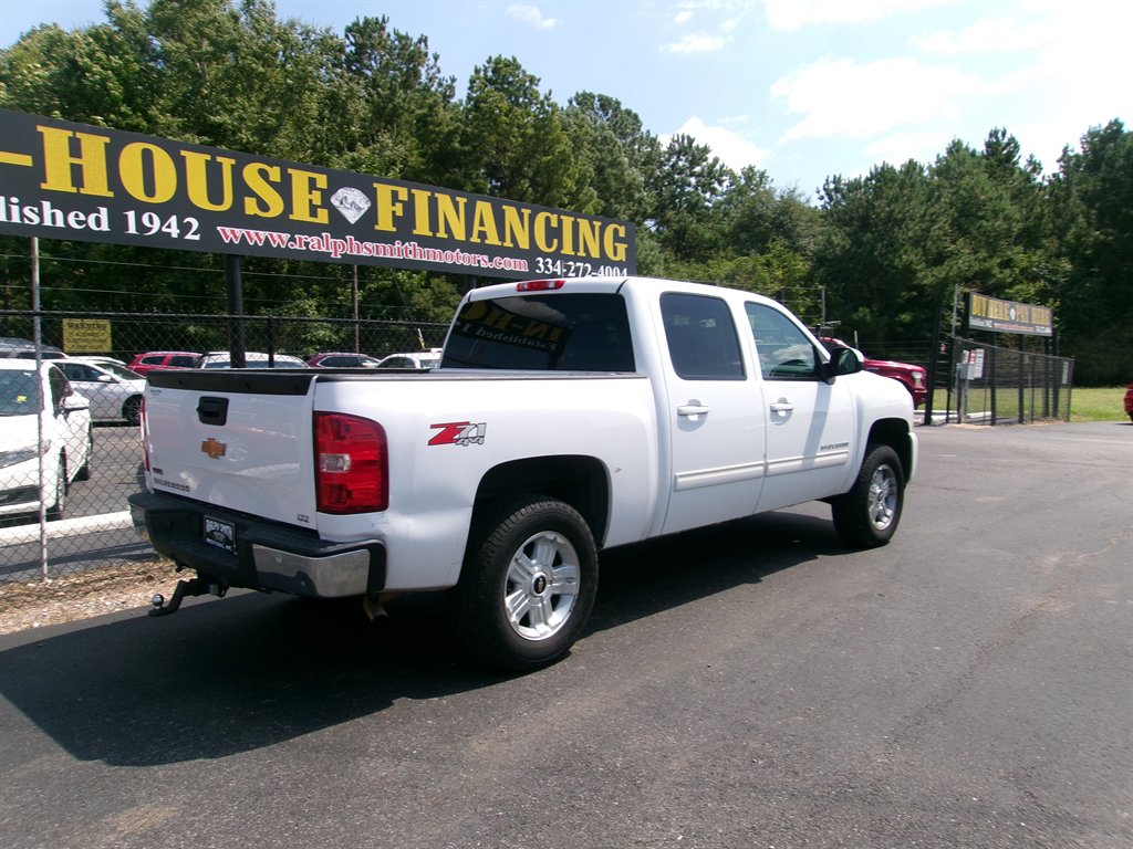 2011 Chevrolet Silverado - $15,995