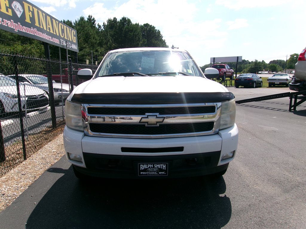2011 Chevrolet Silverado - $15,995