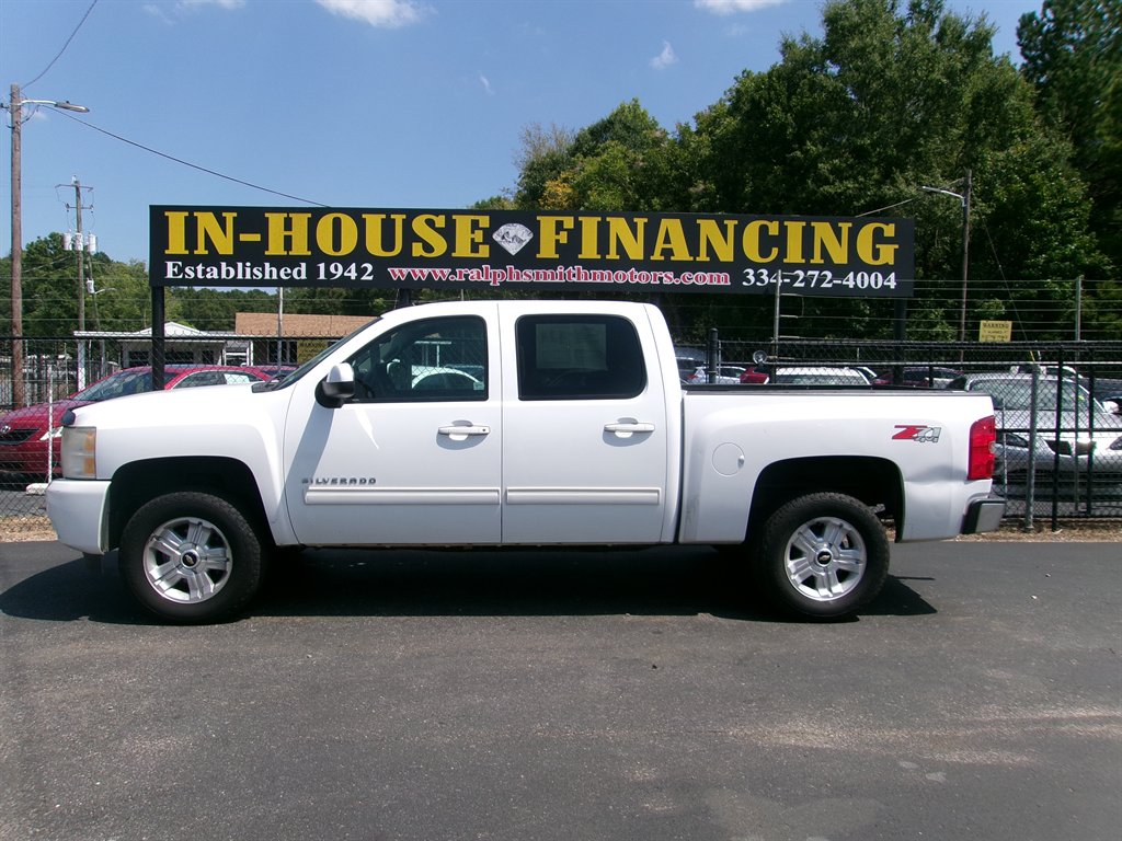 2011 Chevrolet Silverado - $15,995