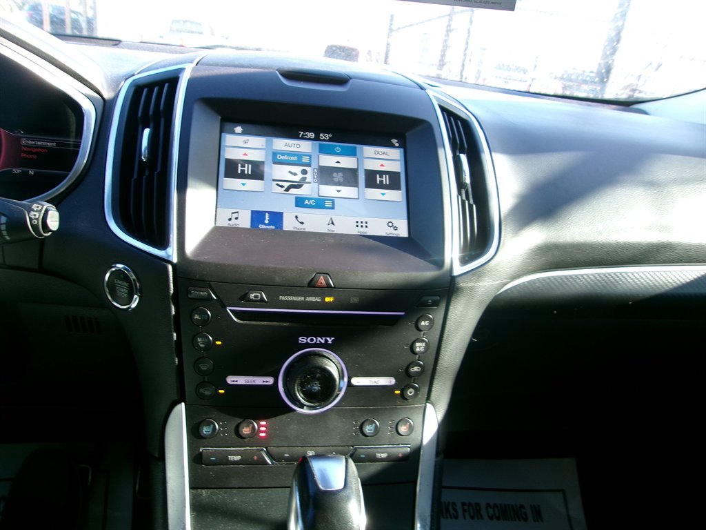 2016 Ford Edge - $13,995