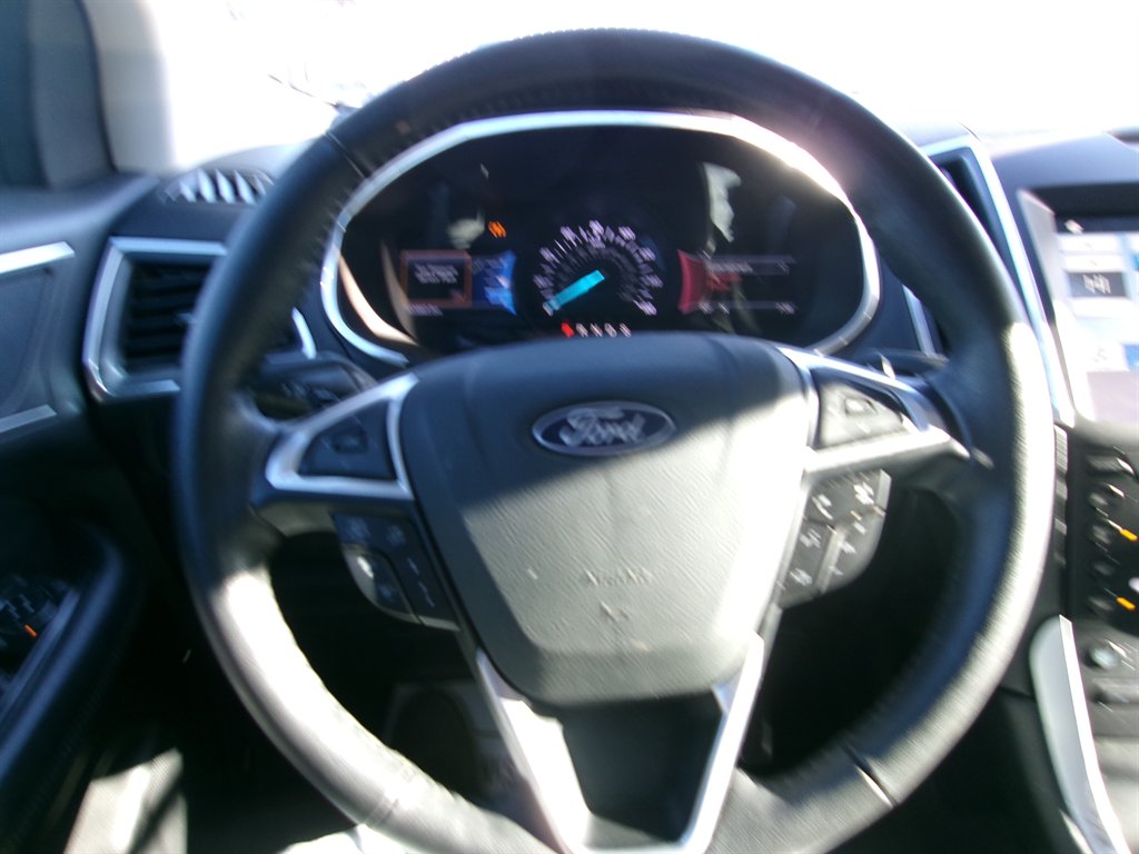 2016 Ford Edge - $13,995