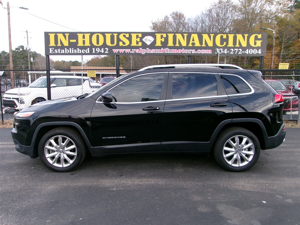 2015 Jeep Cherokee - $10,995