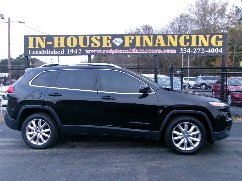 2015 Jeep Cherokee - $10,995