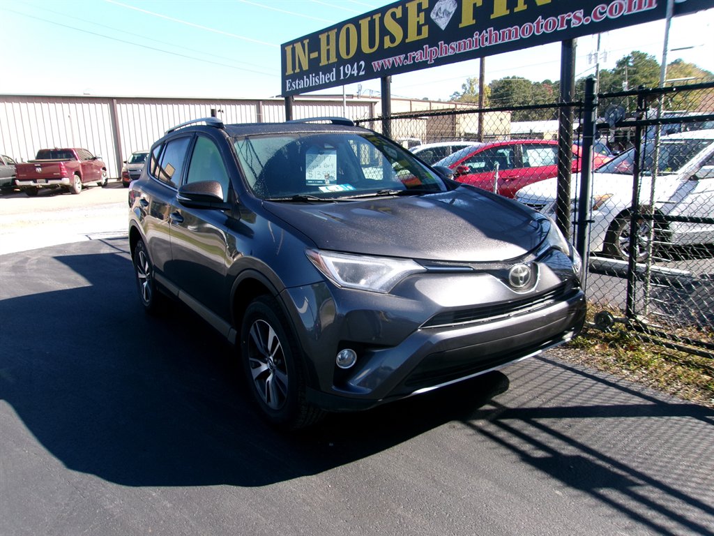 2017 Toyota RAV4 - $13,995