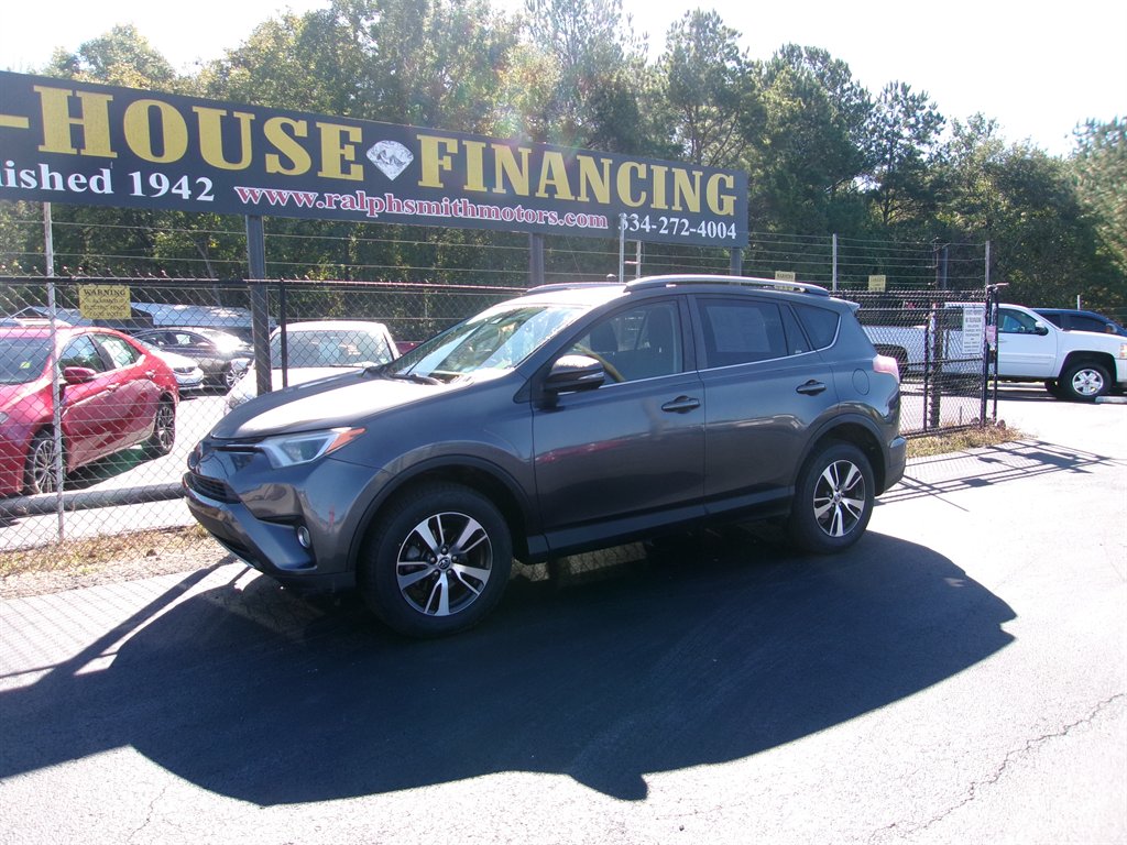 2017 Toyota RAV4 - $13,995
