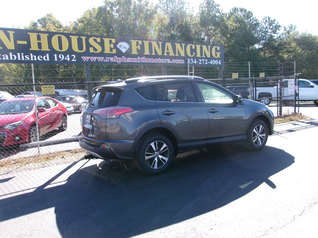 2017 Toyota RAV4 - $13,995