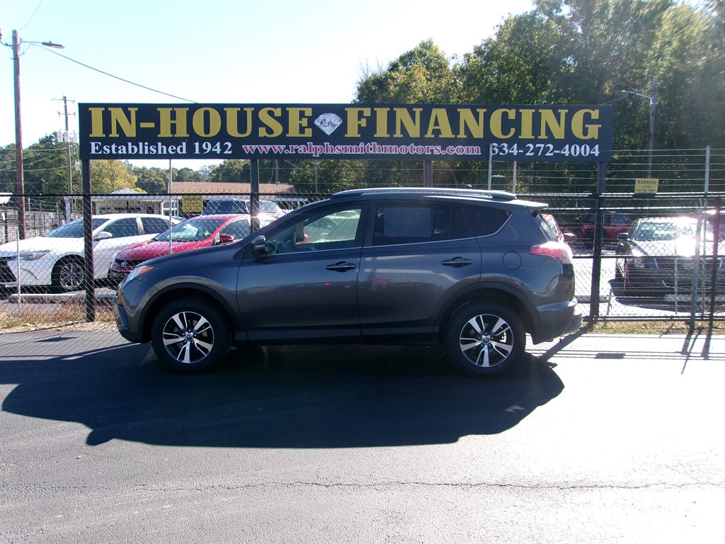 2017 Toyota RAV4 - $13,995